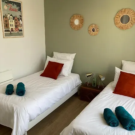 Hyper Centre Lumineux Avec Balcon Apartmán